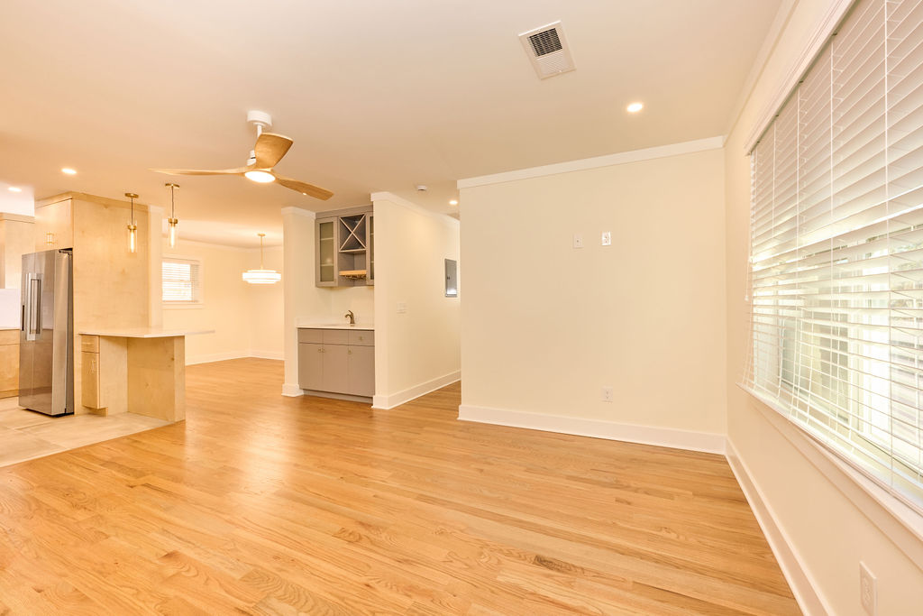 2467 Peachtree Rd NE - 11